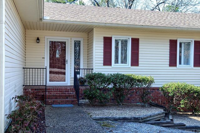 10 Berlanga Circle, Hot Springs Village, AR 71909