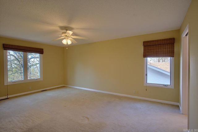 10 Berlanga Circle, Hot Springs Village, AR 71909