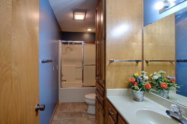 10 Berlanga Circle, Hot Springs Village, AR 71909