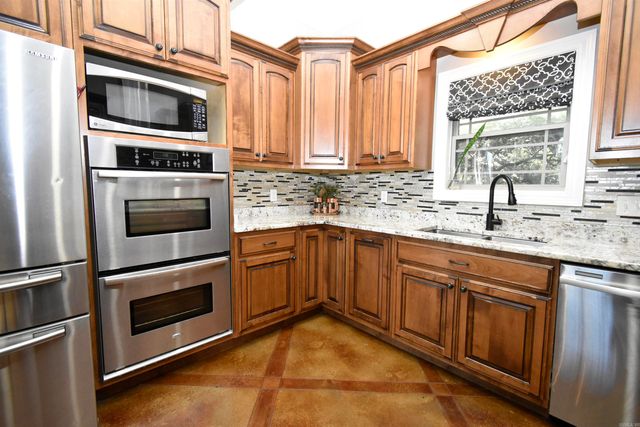 4901 S 27th, Paragould, AR 72450