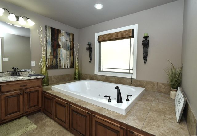 4901 S 27th, Paragould, AR 72450