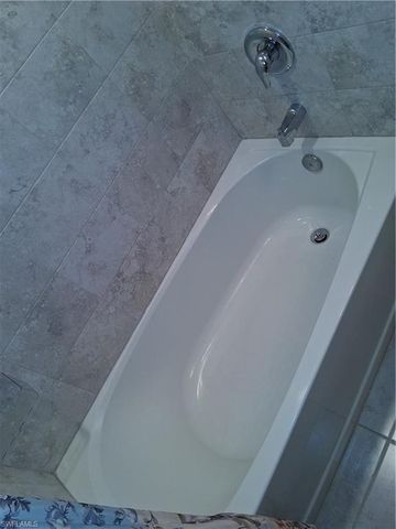 1423 NW 19th ST, Cape Coral, FL 33993
