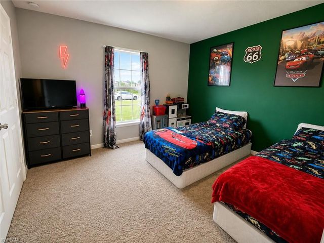 1423 NW 19th ST, Cape Coral, FL 33993
