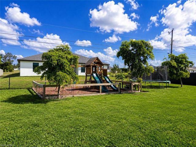 1423 NW 19th ST, Cape Coral, FL 33993