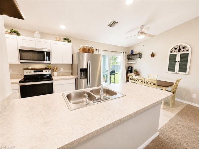 1423 NW 19th ST, Cape Coral, FL 33993