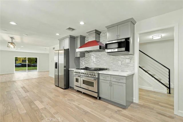 3338 Perlita Avenue, Los Angeles, CA 90039