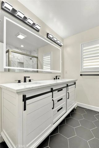 3338 Perlita Avenue, Los Angeles, CA 90039