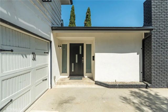 3338 Perlita Avenue, Los Angeles, CA 90039