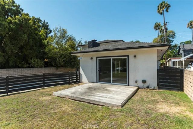 3338 Perlita Avenue, Los Angeles, CA 90039