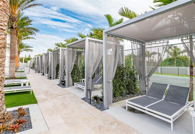 10290 NW 64th Ter 103, Doral, FL 33178