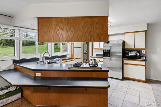 3871 Ridge View Road, Edwardsville, IL 62025