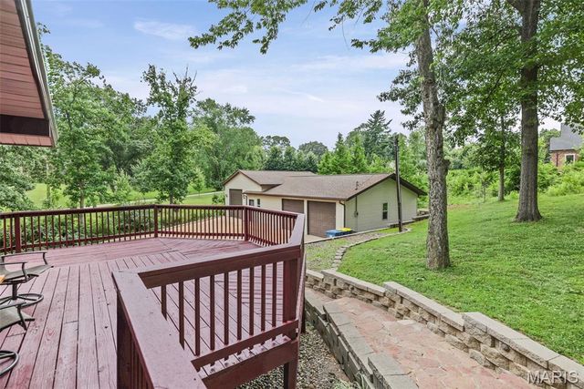 3871 Ridge View Road, Edwardsville, IL 62025