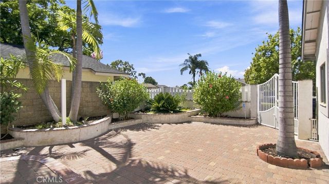 24092 Hurst Drive, Lake Forest, CA 92630