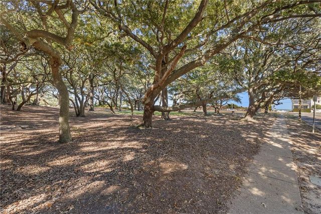 1226 Little Bay Ave Apt 6, Norfolk, VA 23503