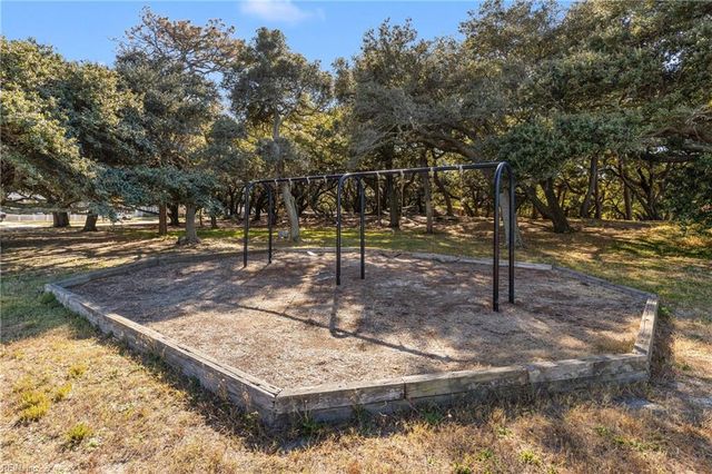 1226 Little Bay Ave Apt 6, Norfolk, VA 23503