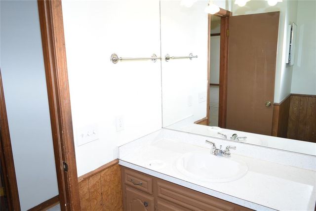 508 Cottonwood Lane, Tecumseh, OK 74873