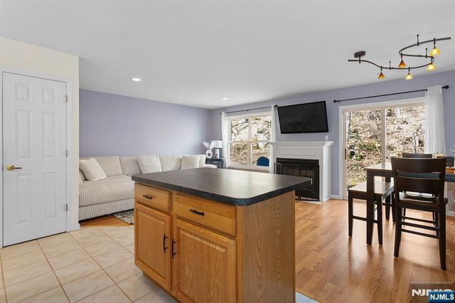 14 Druid Lane, Hardyston, NJ 07419