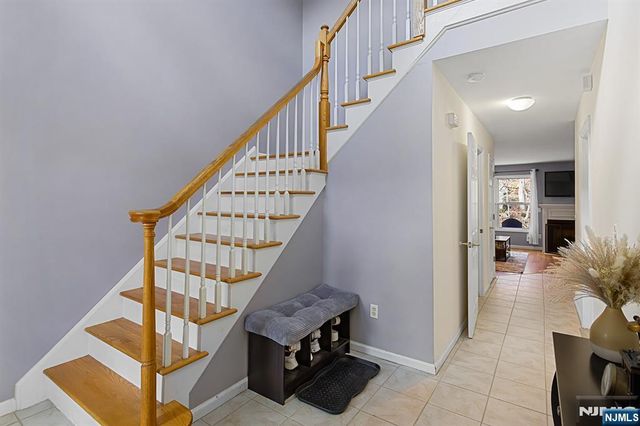 14 Druid Lane, Hardyston, NJ 07419