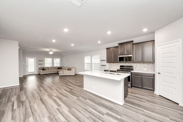 518 Ellwood Terrace Lane, Richmond, TX 77406