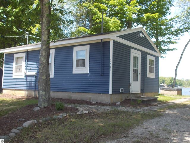 5469 Ridge Road, Hale, MI 48739