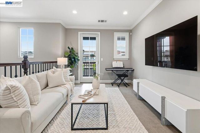 2730 Mount Dana Dr, Dublin, CA 94568