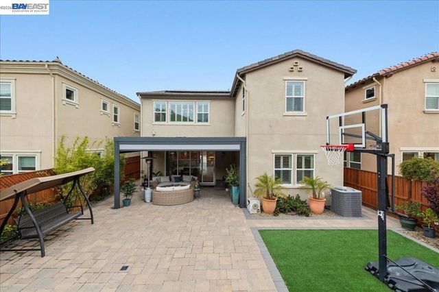 2730 Mount Dana Dr, Dublin, CA 94568