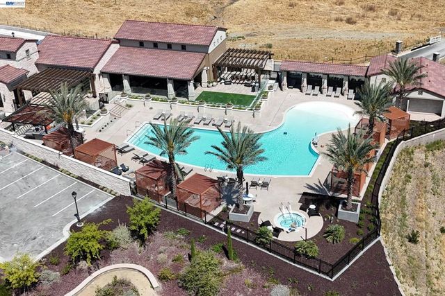 2730 Mount Dana Dr, Dublin, CA 94568