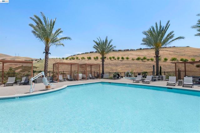 2730 Mount Dana Dr, Dublin, CA 94568