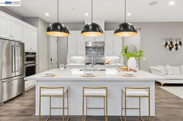 2730 Mount Dana Dr, Dublin, CA 94568