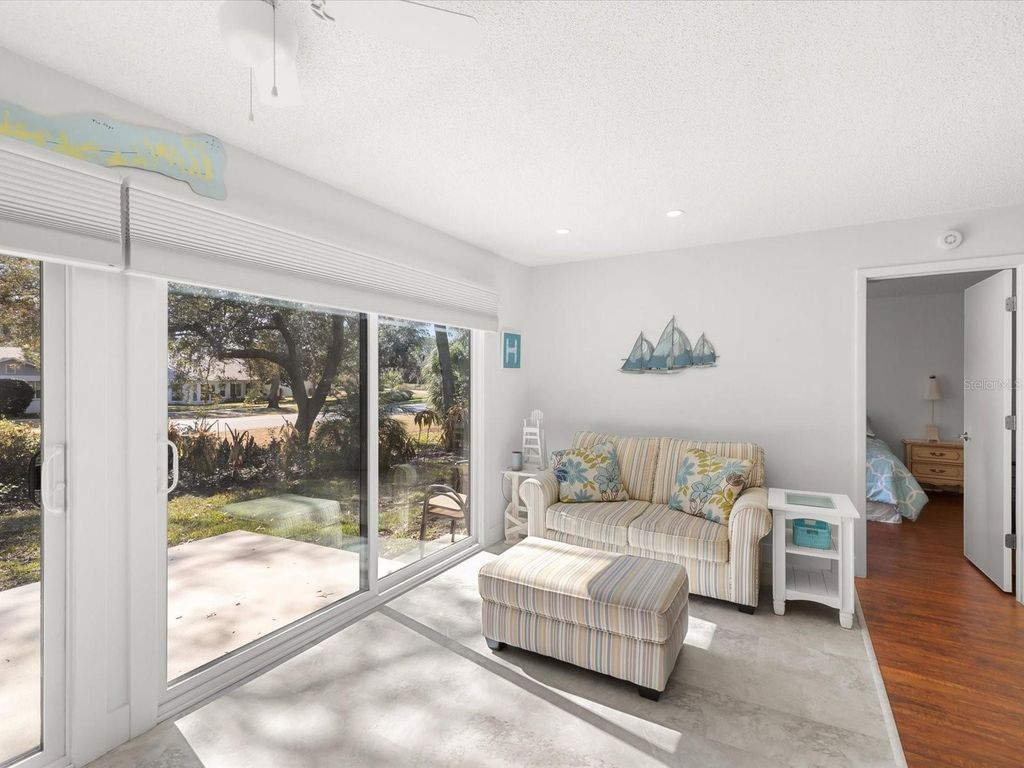 Image 6 of property listing at 6580 BRAMBLELEAF DRIVE, Spring Hill, FL 34606