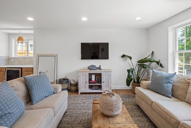 6 Stenbeck Pl, Scituate, MA 02066