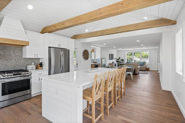 6 Stenbeck Pl, Scituate, MA 02066