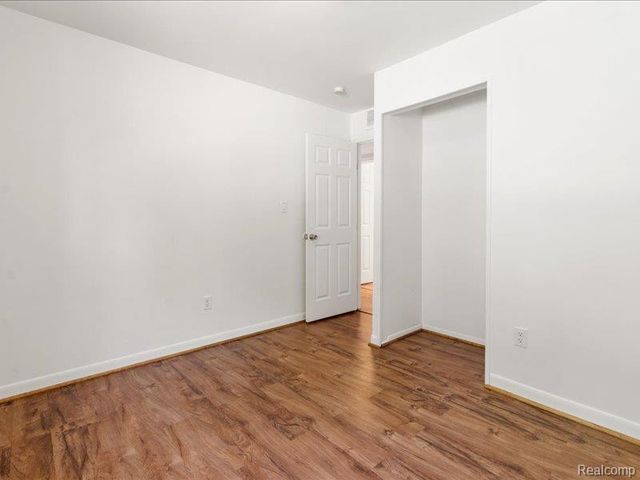 9255 Sylvia Street, Taylor, MI 48180