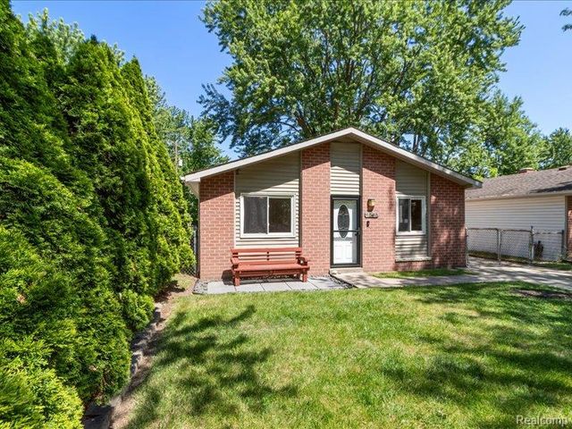 9255 Sylvia Street, Taylor, MI 48180