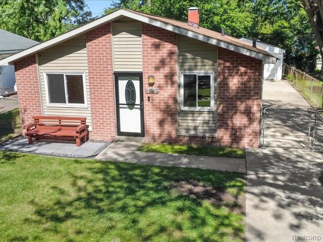9255 Sylvia Street, Taylor, MI 48180