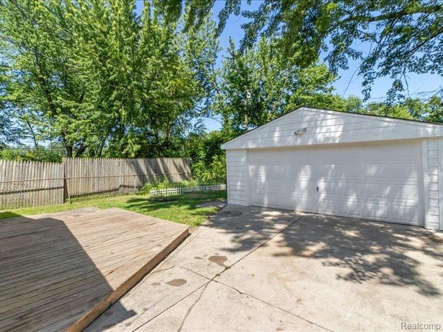 9255 Sylvia Street, Taylor, MI 48180