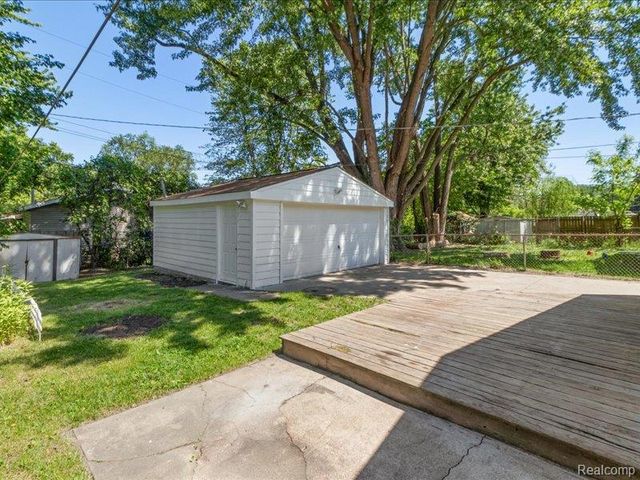 9255 Sylvia Street, Taylor, MI 48180