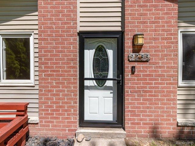9255 Sylvia Street, Taylor, MI 48180