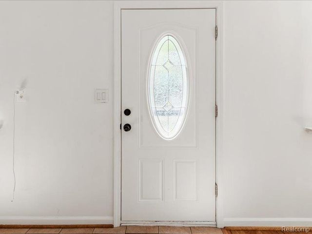 9255 Sylvia Street, Taylor, MI 48180