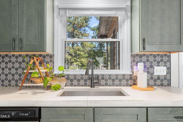 182 Windsor Drive, Graham, NC 27253