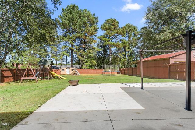 182 Windsor Drive, Graham, NC 27253