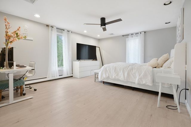 10 Jethol Dr, Freetown, MA 02702