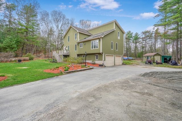 10 Jethol Dr, Freetown, MA 02702