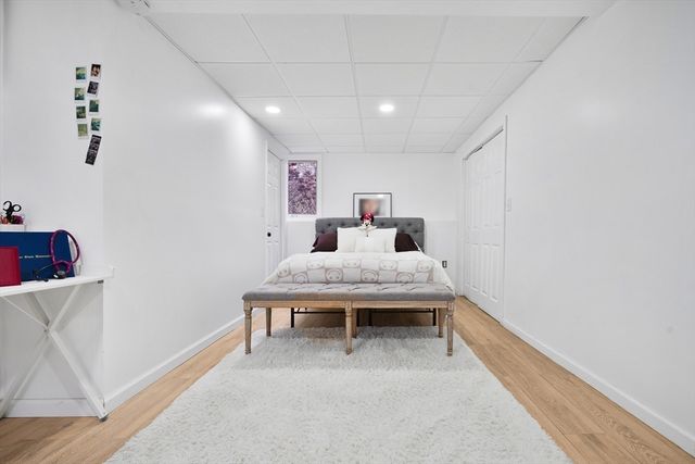 10 Jethol Dr, Freetown, MA 02702