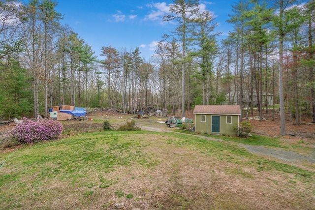 10 Jethol Dr, Freetown, MA 02702