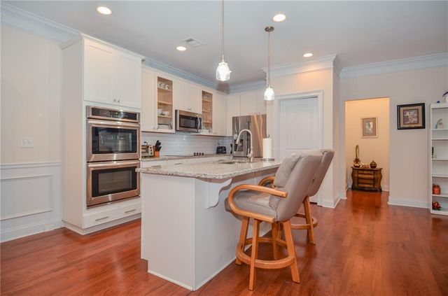 341 Villa Park Circle, Stone Mountain, GA 30087