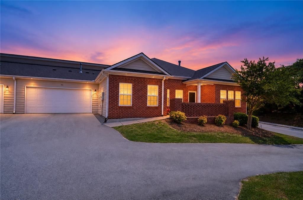 341 Villa Park Circle, Stone Mountain, GA 30087