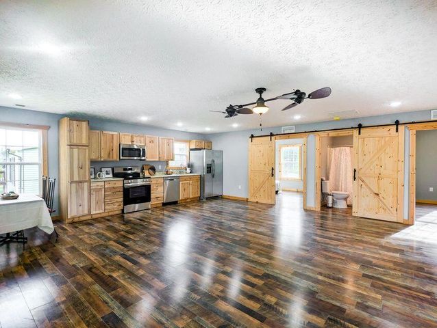 143 Outlook Drive, Owingsville, KY 40360