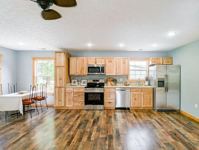 143 Outlook Drive, Owingsville, KY 40360