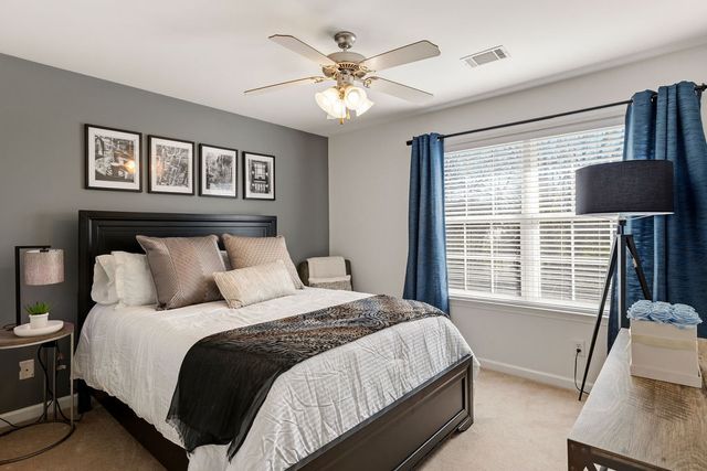 1007 Cashmere Dr, Thompsons Station, TN 37179